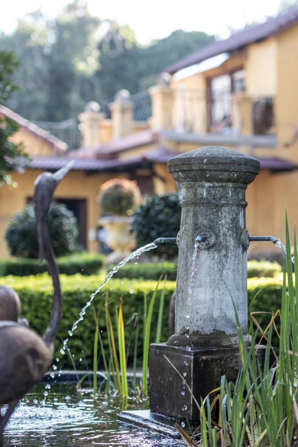 The Tuscan Garden ニューカッスル エクステリア 写真