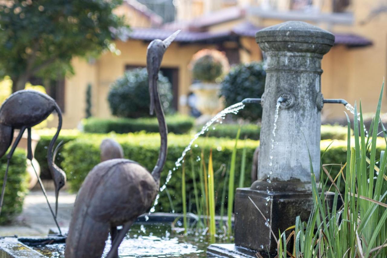 The Tuscan Garden ニューカッスル エクステリア 写真